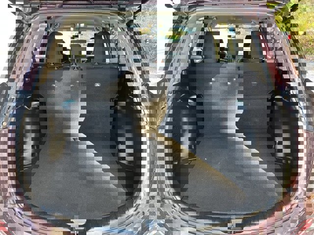 Used 2017 Toyota RAV4 LE image 8