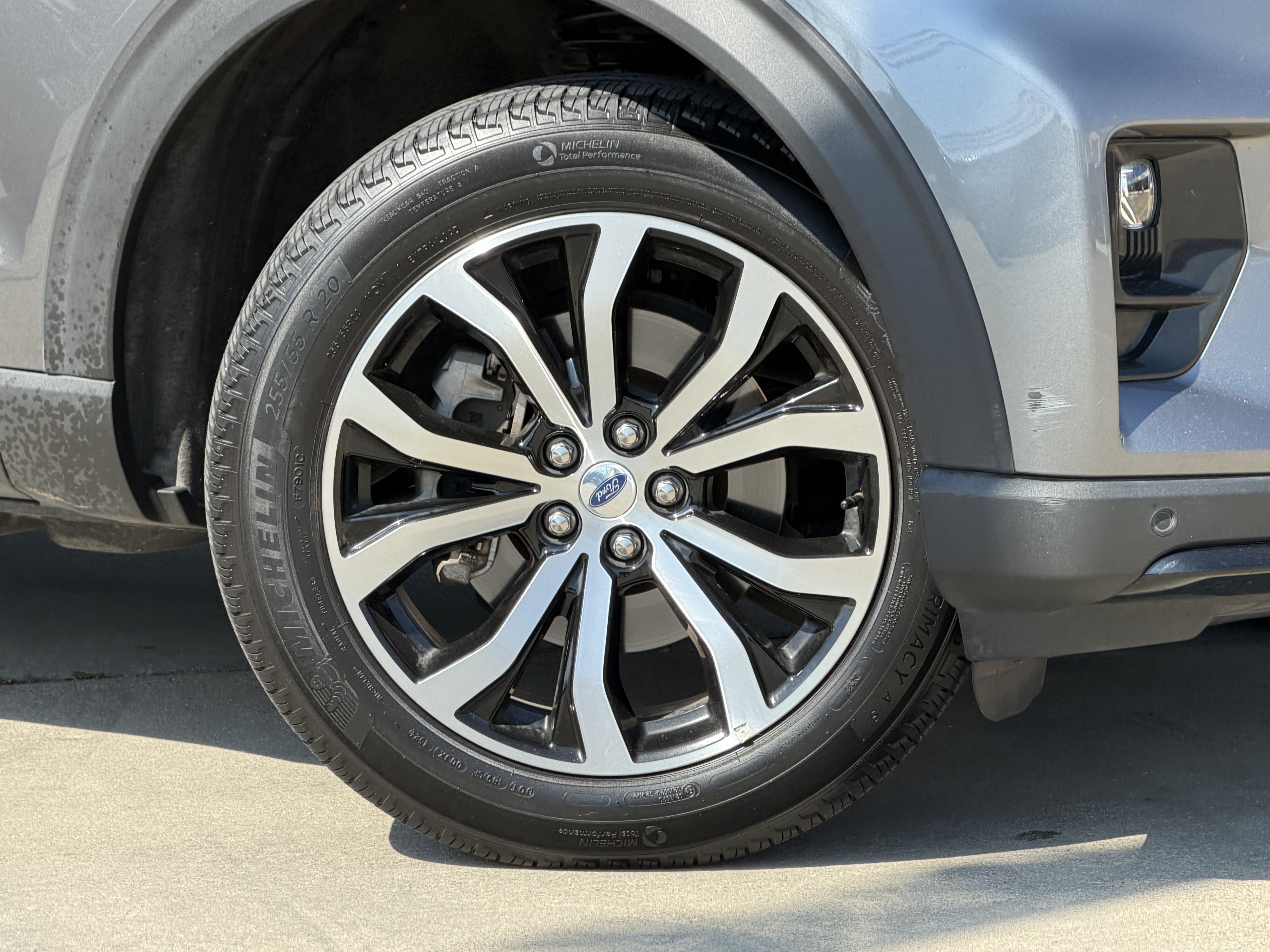 Certified 2025 Ford Explorer ST-Line AWD/4WD image 3