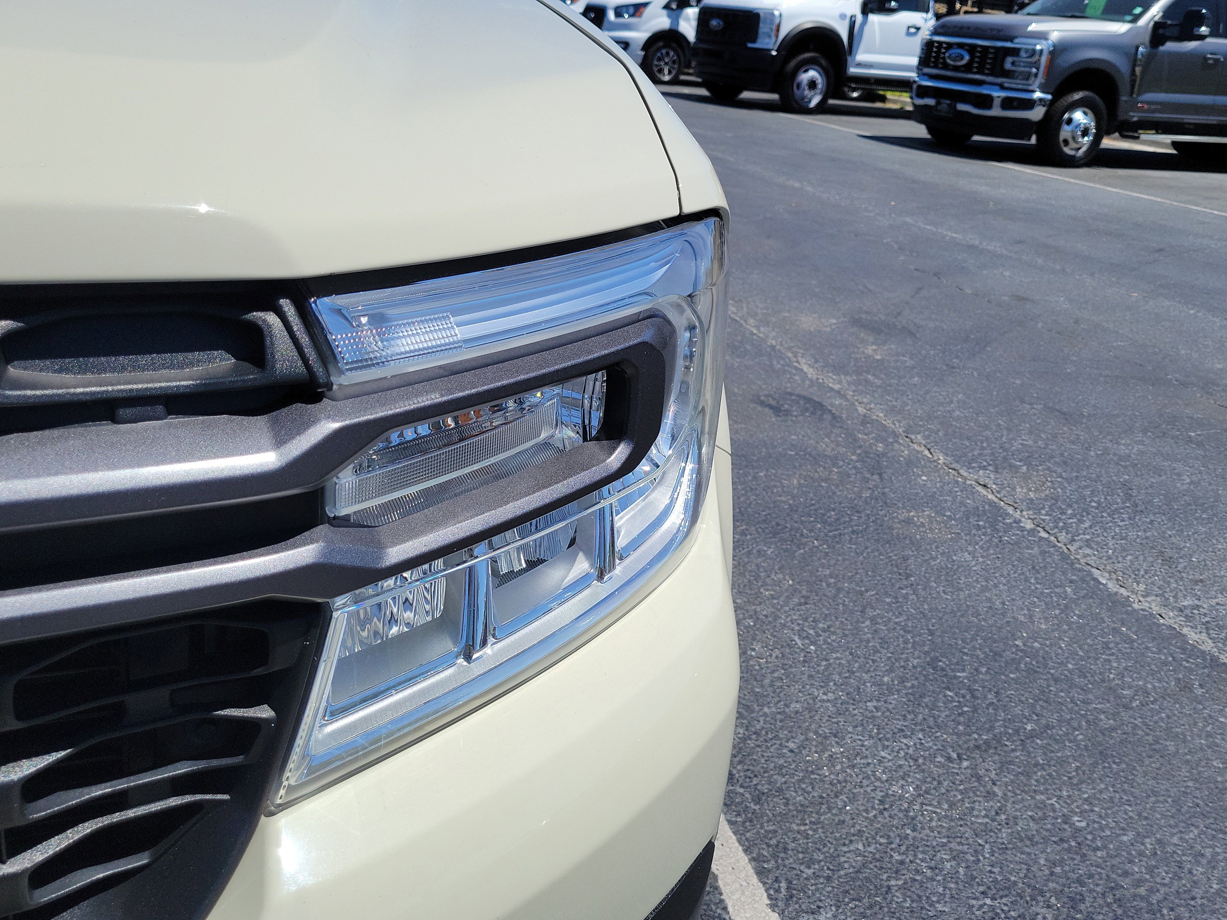 Certified 2024 Ford Maverick XLT FWD image 3