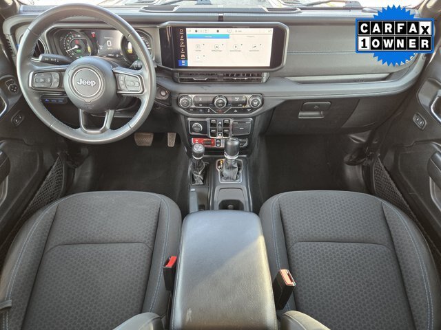 Used 2024 Jeep Wrangler Unlimited Rubicon 4xe AWD/4WD image 22