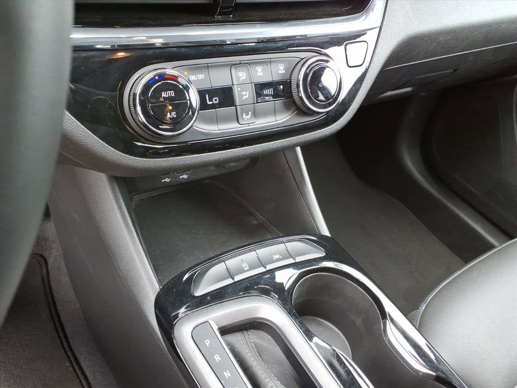 Used 2025 Buick Envista Sport Touring FWD image 15