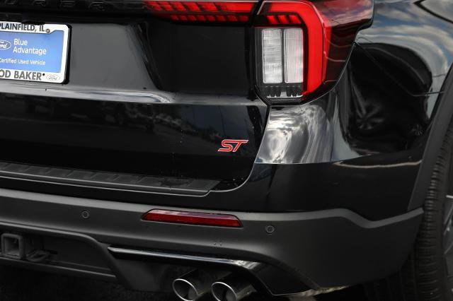 Certified 2025 Ford Explorer ST AWD/4WD image 9
