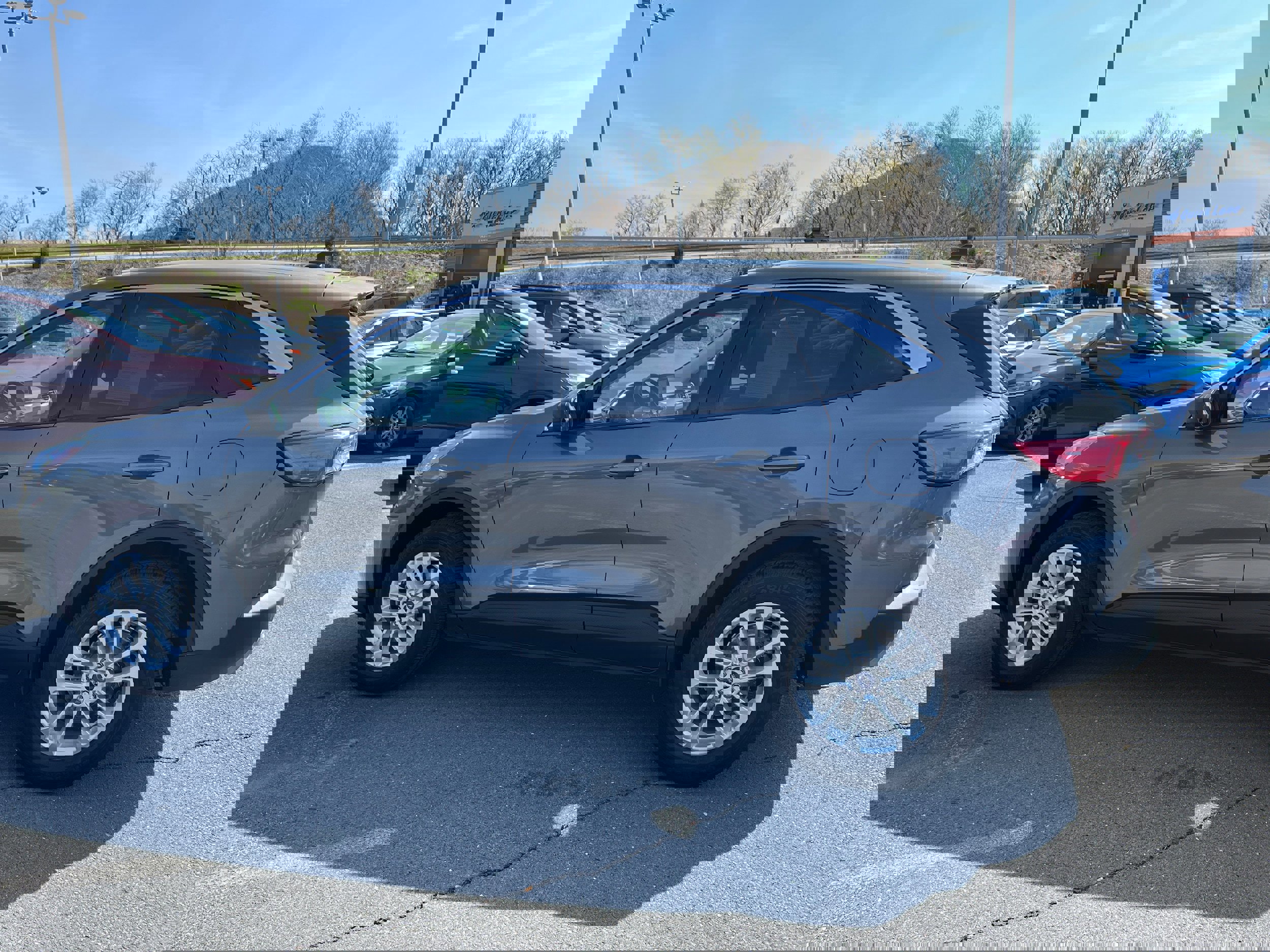 Certified 2022 Ford Escape SE w/ Convenience Package image 3