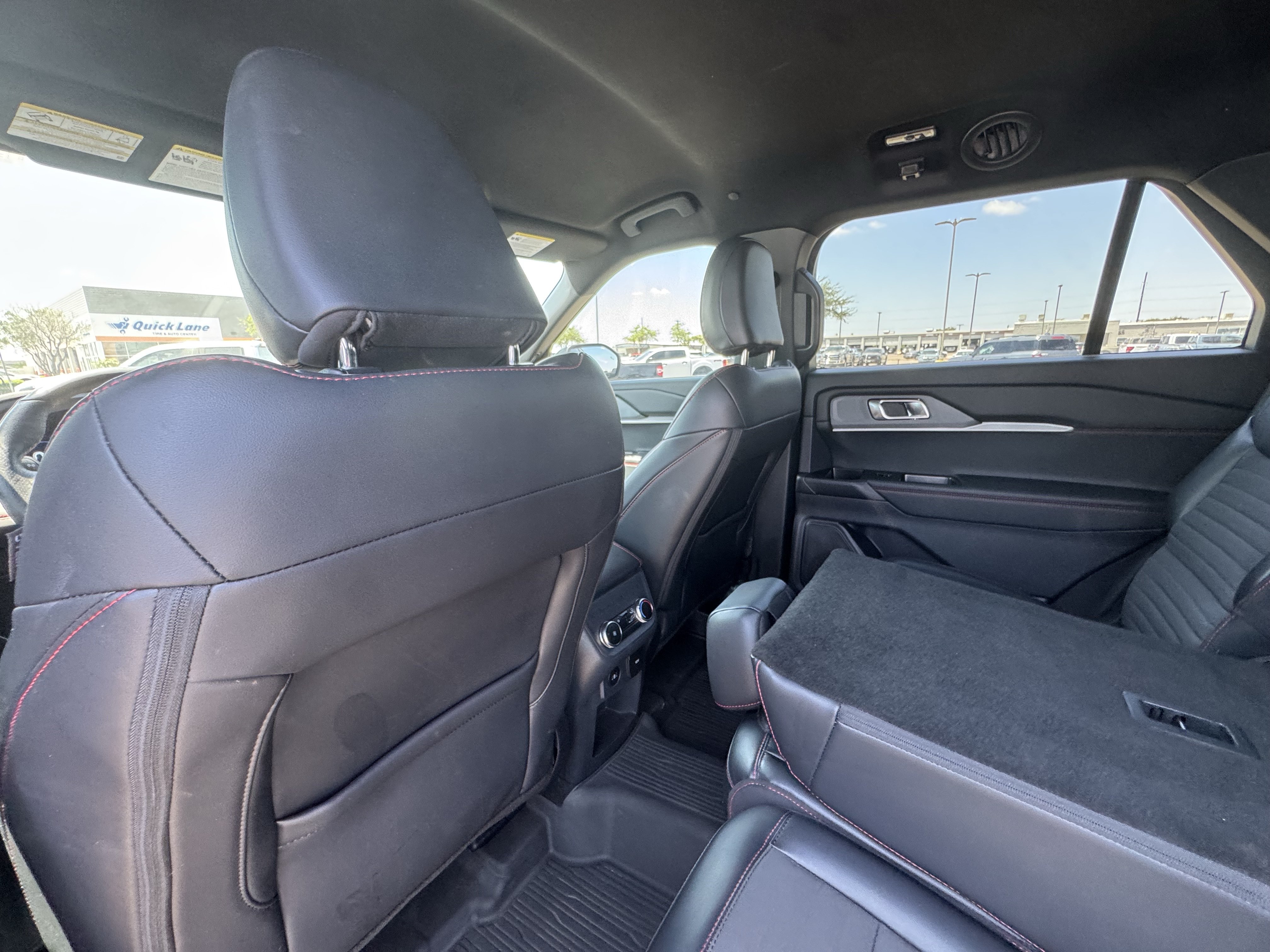 Certified 2025 Ford Explorer ST-Line RWD image 27