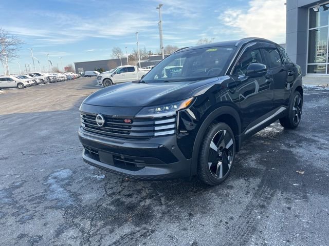 Used 2025 Nissan Kicks SR image 11