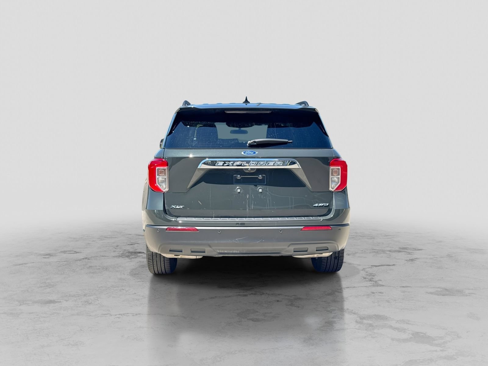 Certified 2024 Ford Explorer XLT AWD/4WD image 7