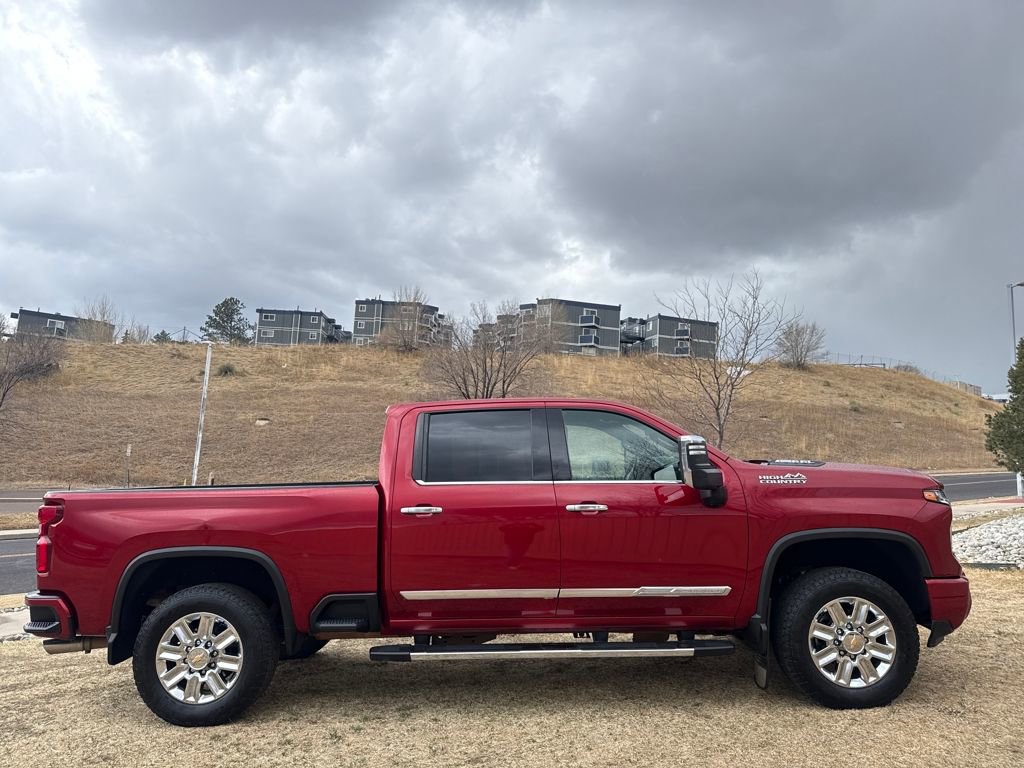 Used 2024 Chevrolet Silverado 2500 High Country image 11
