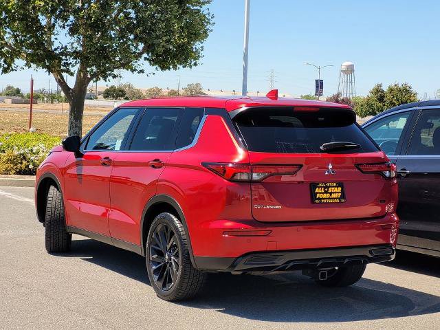Used 2023 Mitsubishi Outlander SE Black Edition FWD image 6