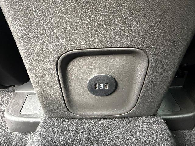 Certified 2025 Ford Escape Platinum w/ Premium Technology Package AWD/4WD image 19