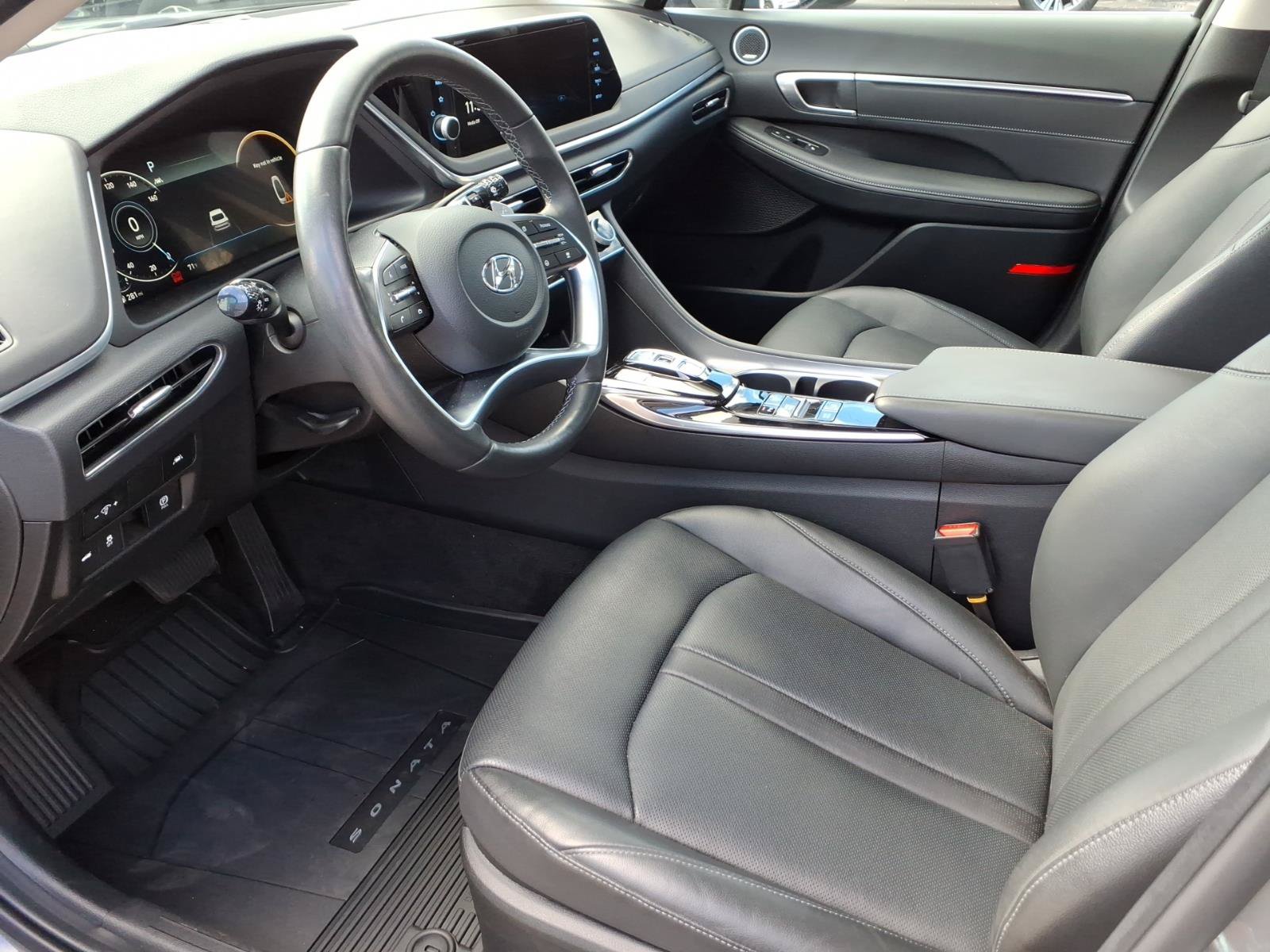 Used 2022 Hyundai Sonata Limited w/ Cargo Package FWD image 11
