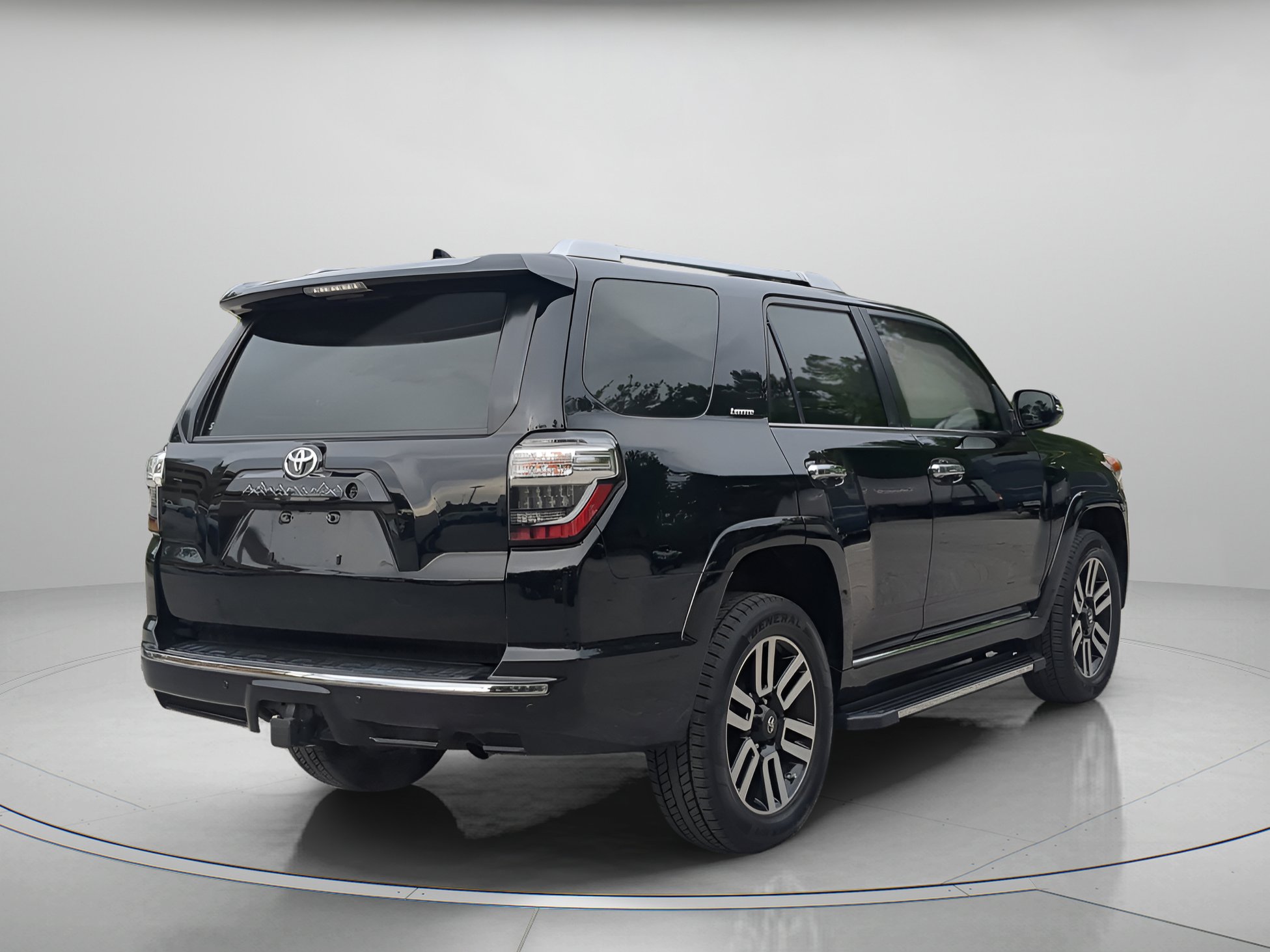 Used 2018 Toyota 4Runner Limited AWD/4WD image 40