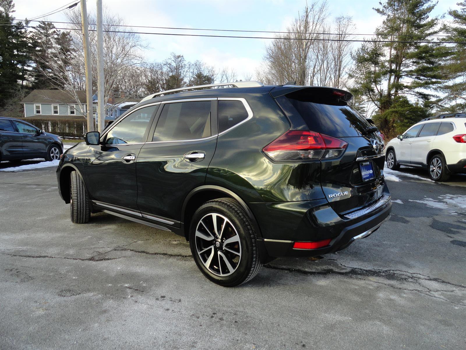 Used 2020 Nissan Rogue SL w/ Premium Package image 3