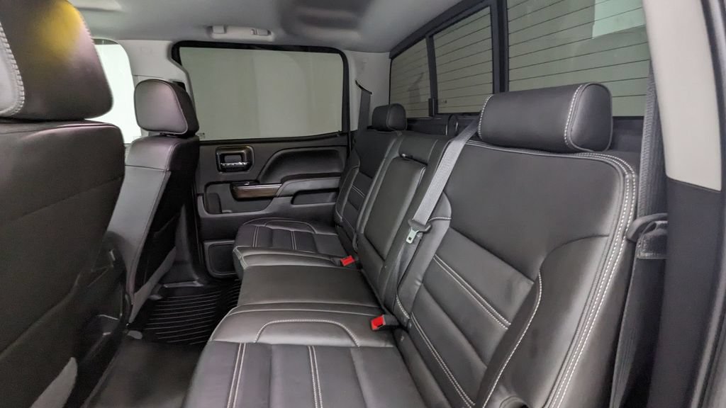 Used 2019 GMC Sierra 2500 Denali w/ Suspension Package, Off-Road AWD/4WD image 37