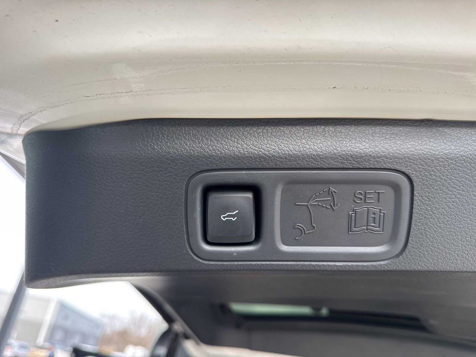 Certified 2022 Ford Expedition XLT image 40