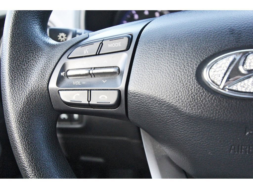 Used 2020 Hyundai Kona SE image 19