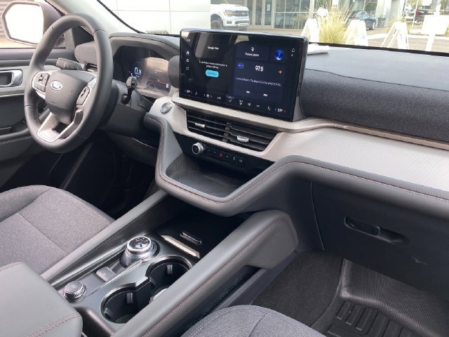 Certified 2025 Ford Explorer Active AWD/4WD image 16
