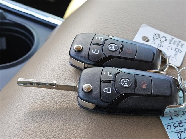 Certified 2022 Ford F250 Lariat w/ Chrome Package image 37