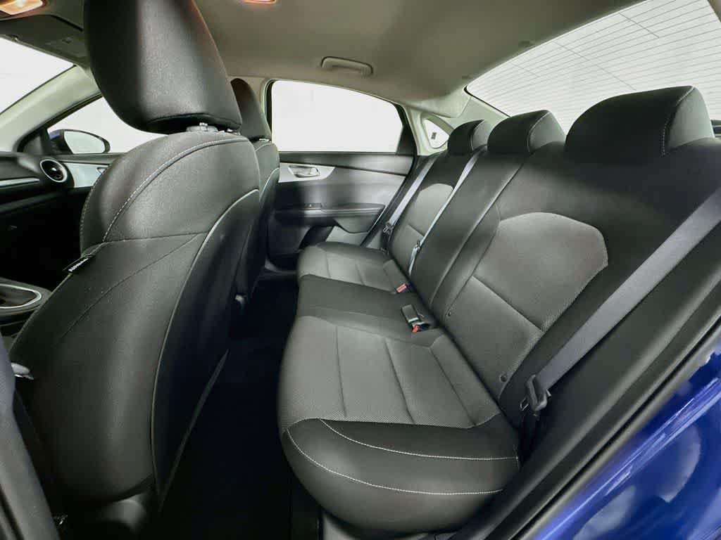 Used 2023 Kia Forte LXS FWD image 13