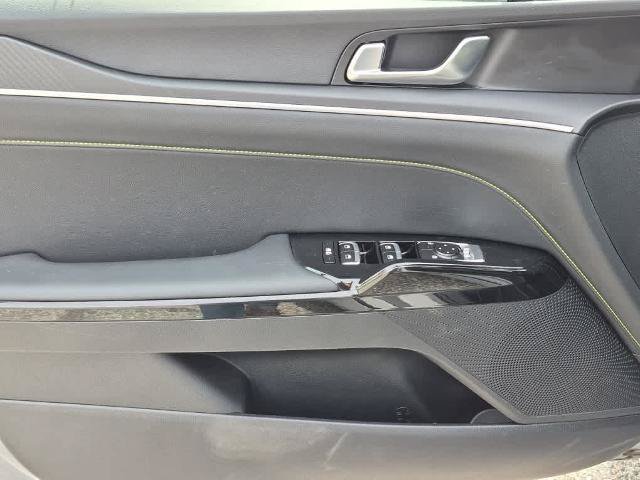 Used 2025 Kia K5 GT FWD image 9