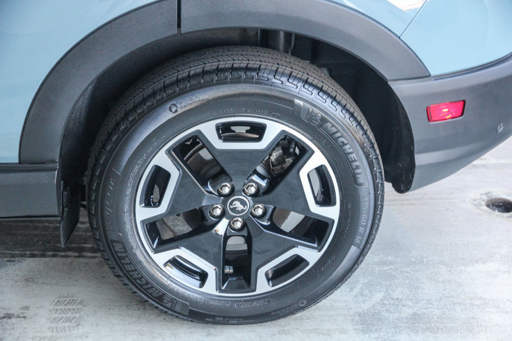 Certified 2023 Ford Bronco Sport Outer Banks w/ Tech Package AWD/4WD image 15