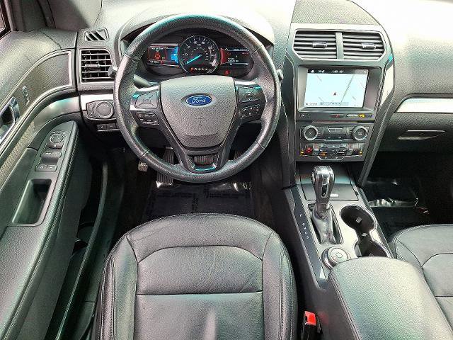 Certified 2018 Ford Explorer XLT w/ Equipment Group 202A image 11