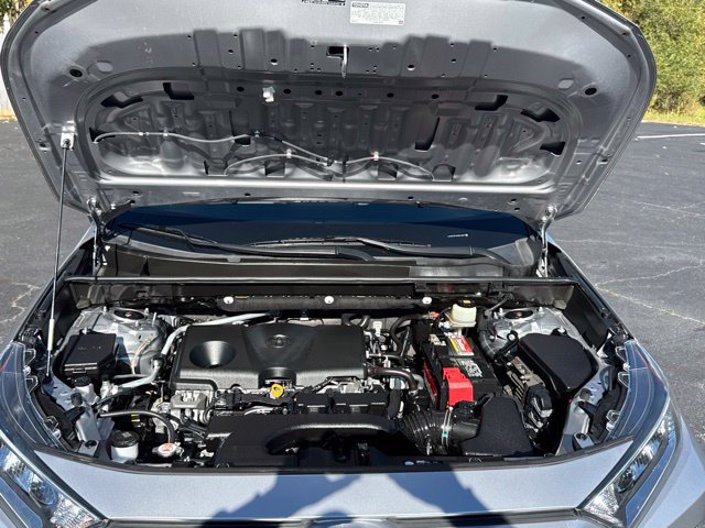 Used 2019 Toyota RAV4 XLE Premium FWD image 9