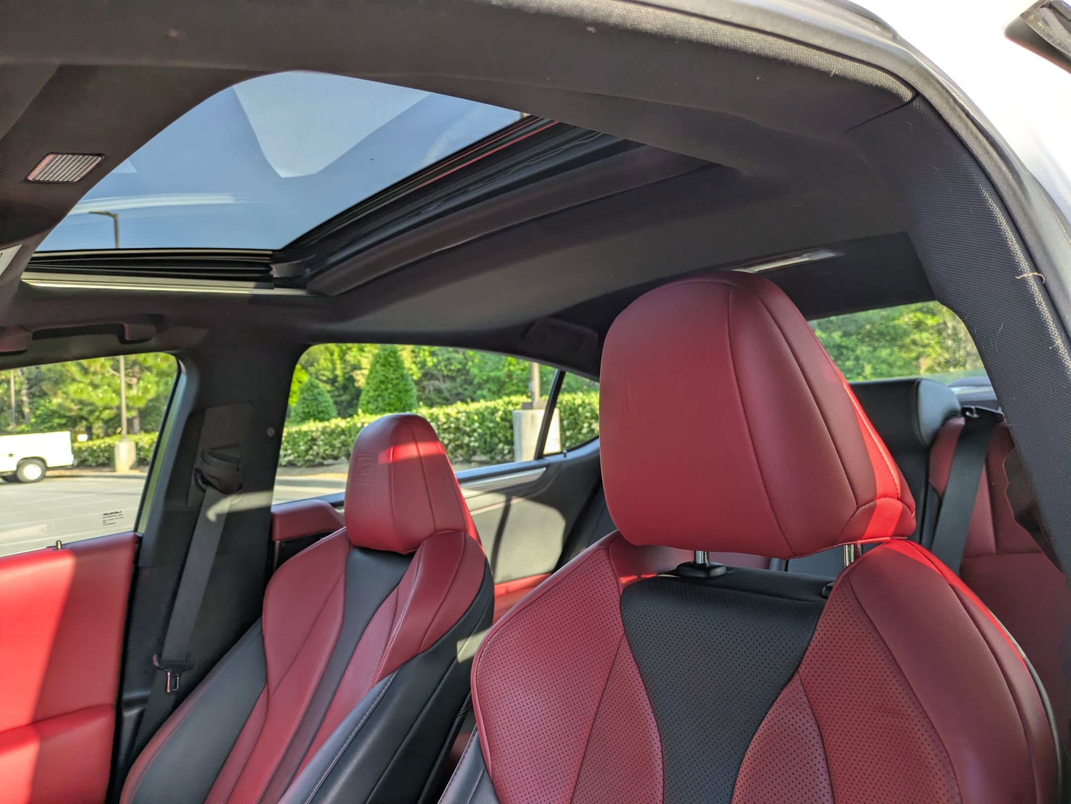 Used 2022 Lexus ES 350 F Sport w/ Accessory Package 2 FWD image 28