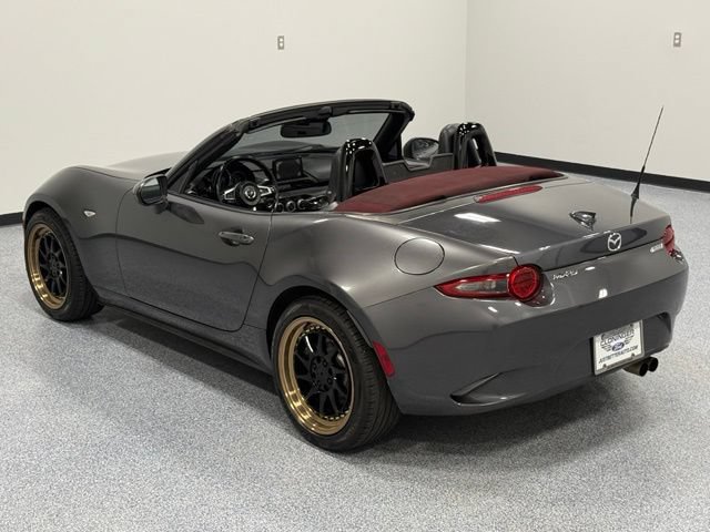 Used 2018 MAZDA MX-5 Miata Grand Touring RWD image 12