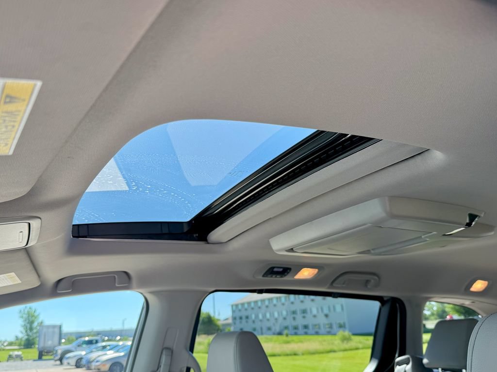 Used 2023 Honda Odyssey Touring image 38