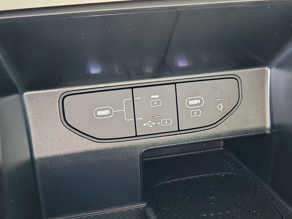 Used 2025 Kia Sorento S FWD image 26