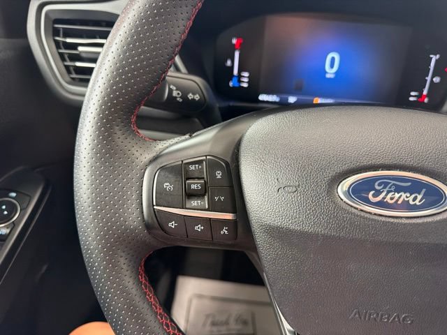 Certified 2024 Ford Escape ST-Line w/ Tech Pack #1 AWD/4WD image 25