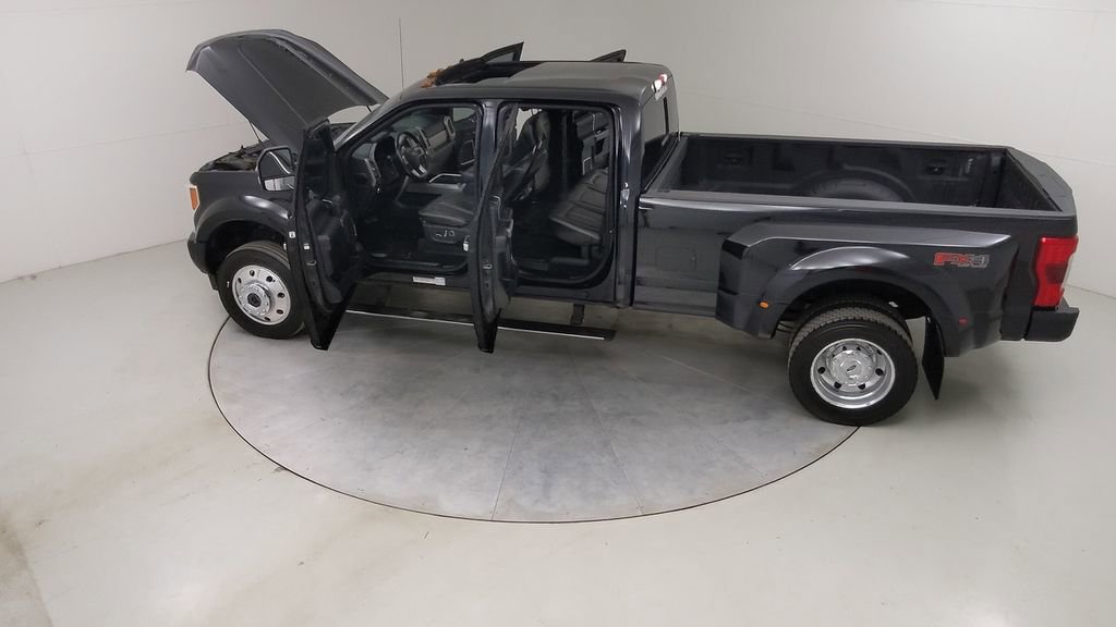 Certified 2019 Ford F450 Platinum w/ Platinum Ultimate Package image 57