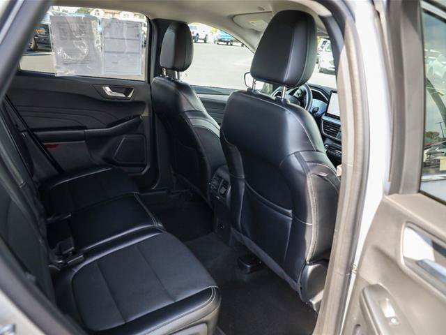 Certified 2024 Ford Escape Platinum AWD/4WD image 31