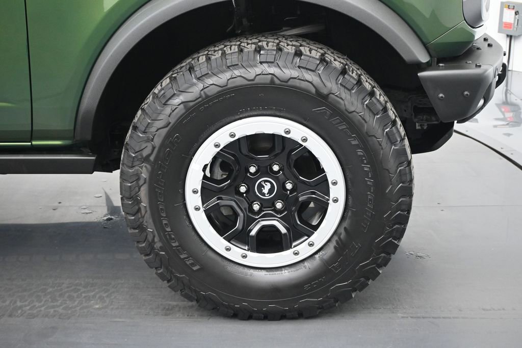 Certified 2023 Ford Bronco Badlands w/ Sasquatch Package AWD/4WD image 24