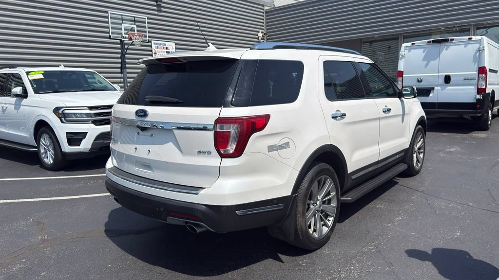 Certified 2018 Ford Explorer Limited w/ Equipment Group 301A AWD/4WD image 5