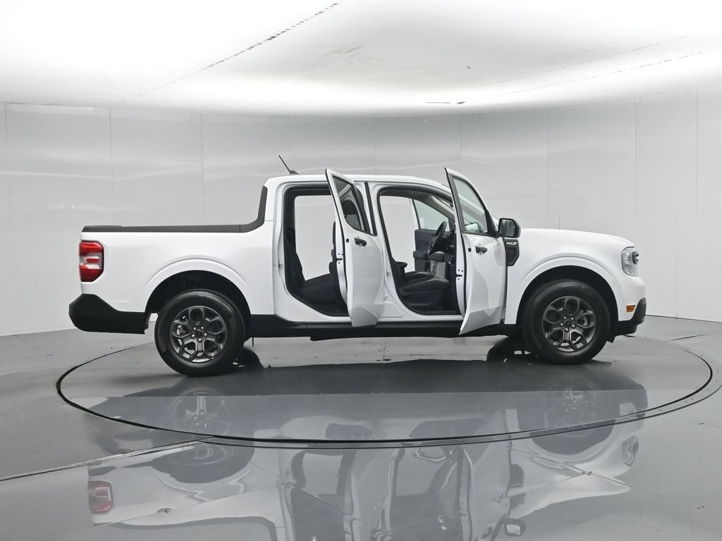 Certified 2023 Ford Maverick XLT w/ Equipment Group 300A Standard AWD/4WD image 5