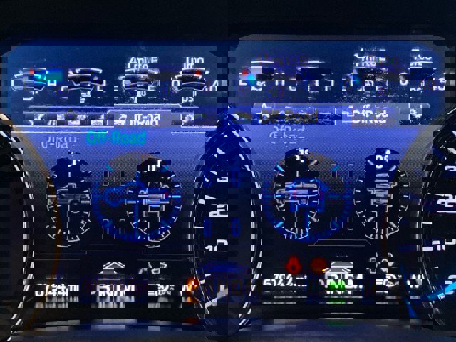 Certified 2020 Ford F350 Limited w/ FX4 Off-Road Package image 24