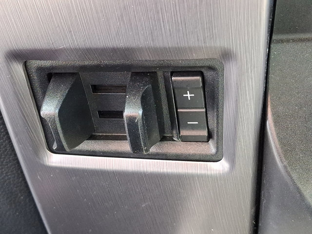 Certified 2021 Ford Expedition Platinum image 30