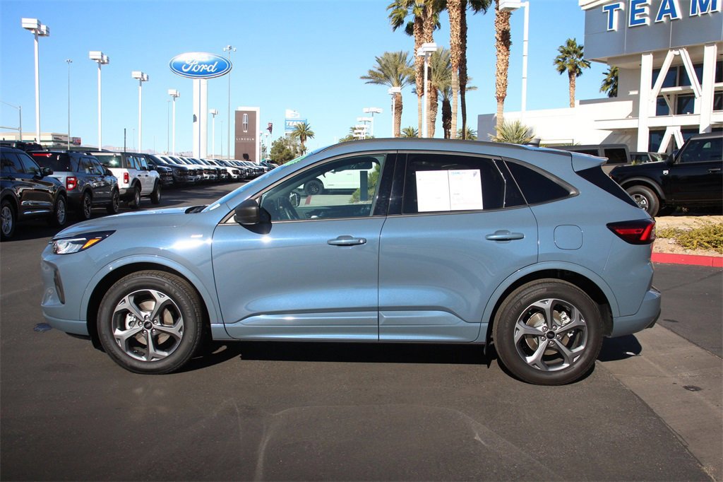 Certified 2024 Ford Escape ST-Line w/ Equipment Group 301A image 4