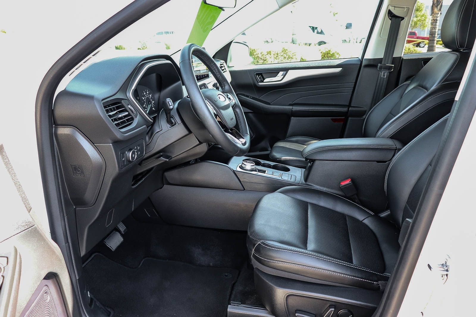 Certified 2022 Ford Escape SEL FWD image 18