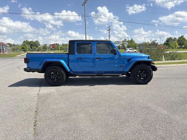 Used 2024 Jeep Gladiator Sport AWD/4WD image 4