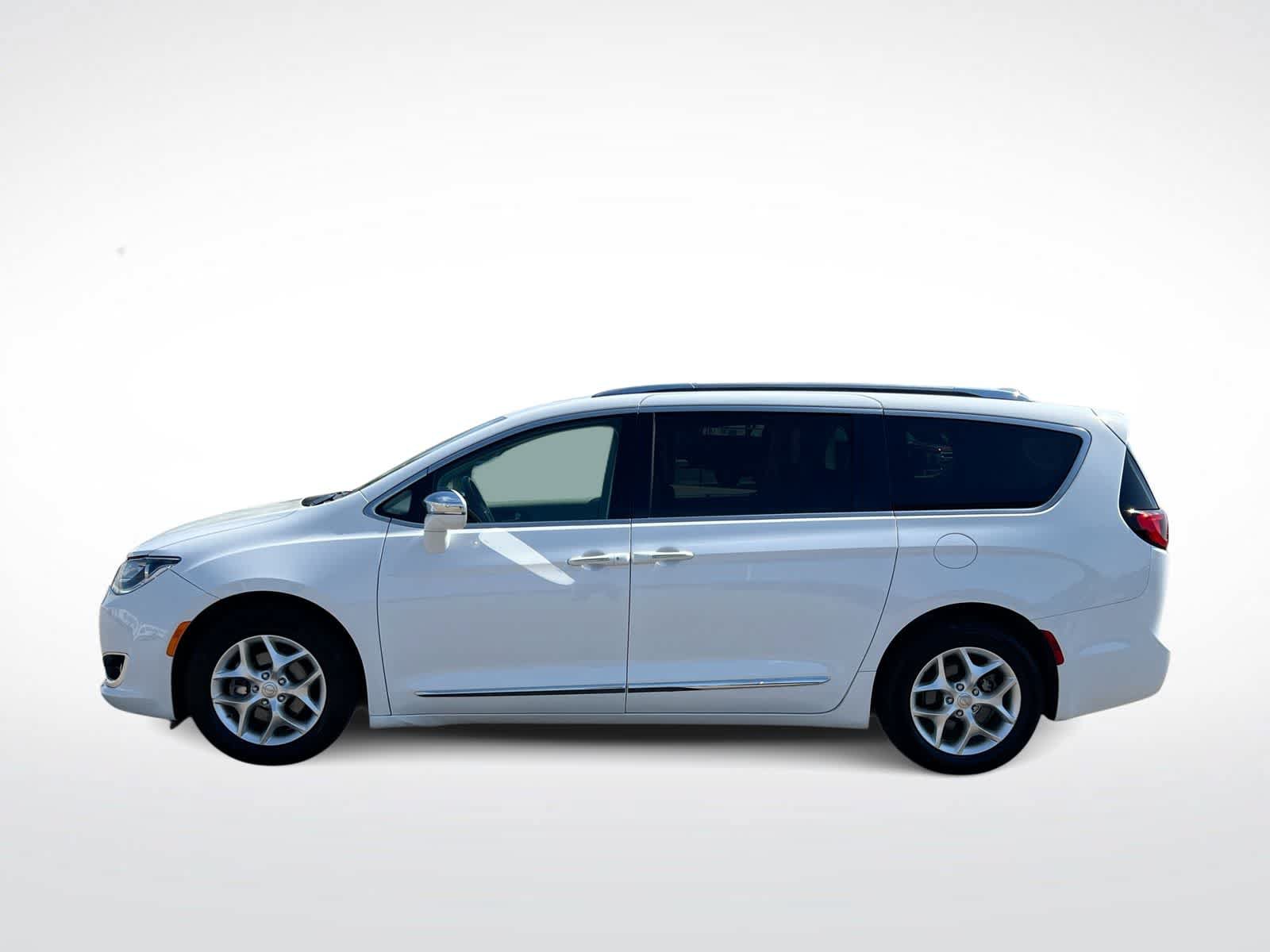Used 2020 Chrysler Pacifica Limited FWD image 5