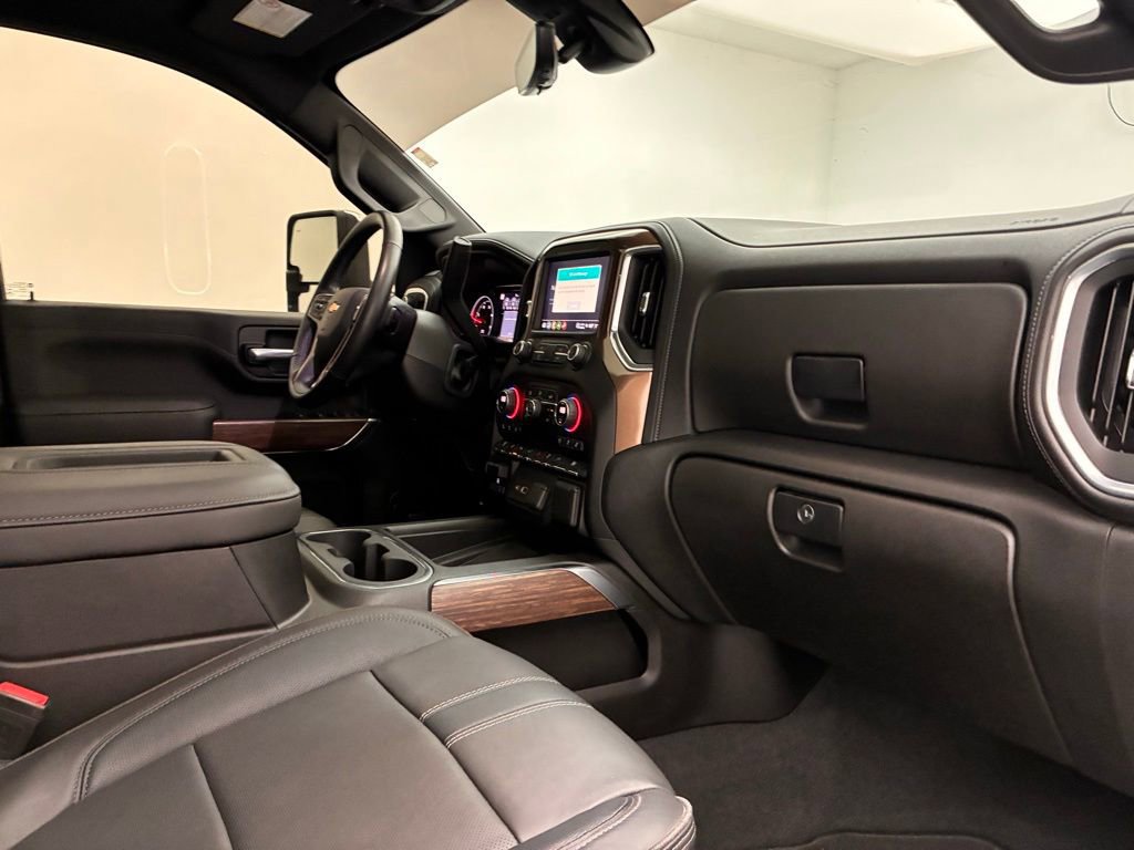 Used 2021 Chevrolet Silverado 3500 High Country image 25