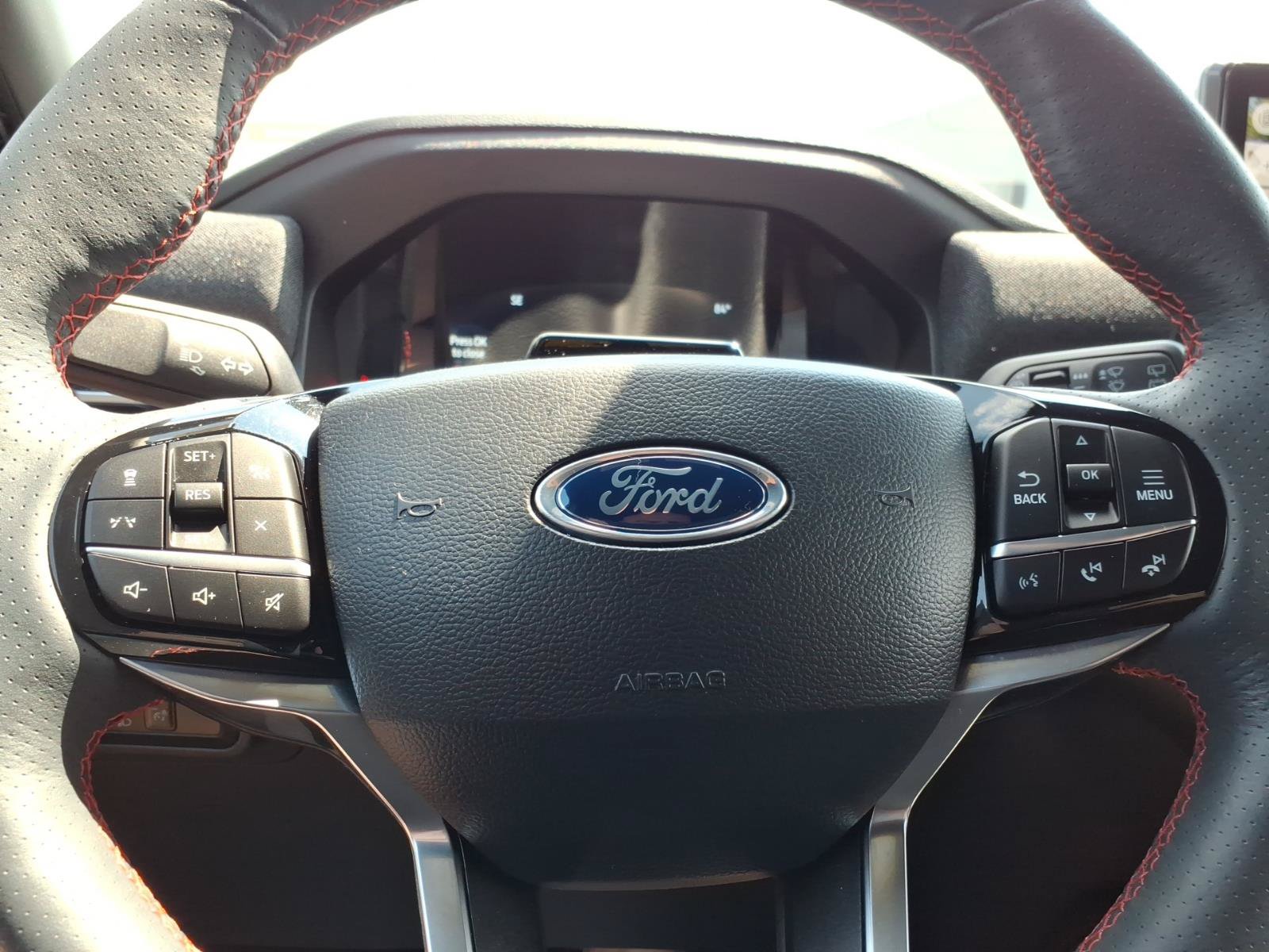 Certified 2025 Ford Explorer ST-Line AWD/4WD image 25
