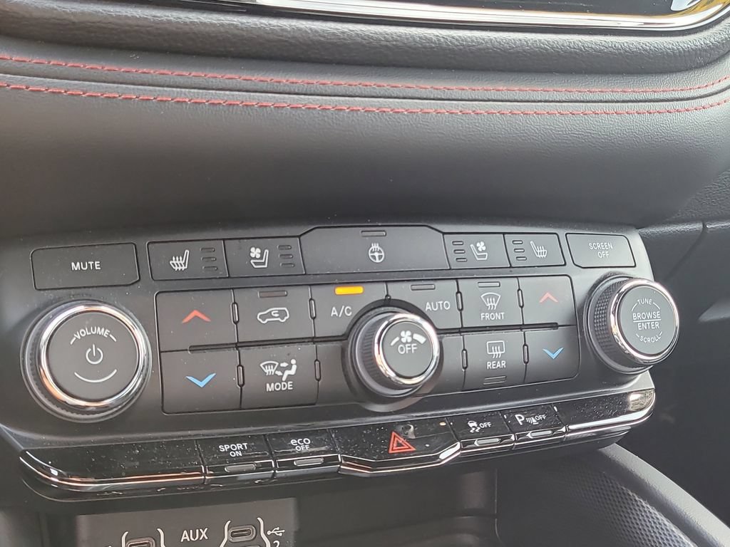 Used 2023 Dodge Durango R/T AWD/4WD image 27