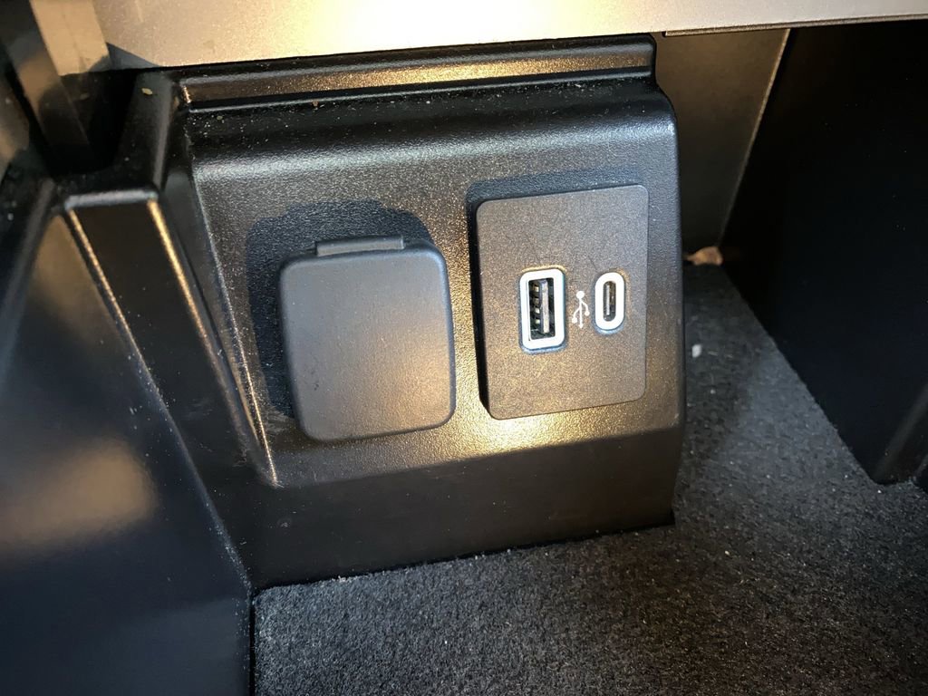 Certified 2023 Ford Explorer ST-Line image 30