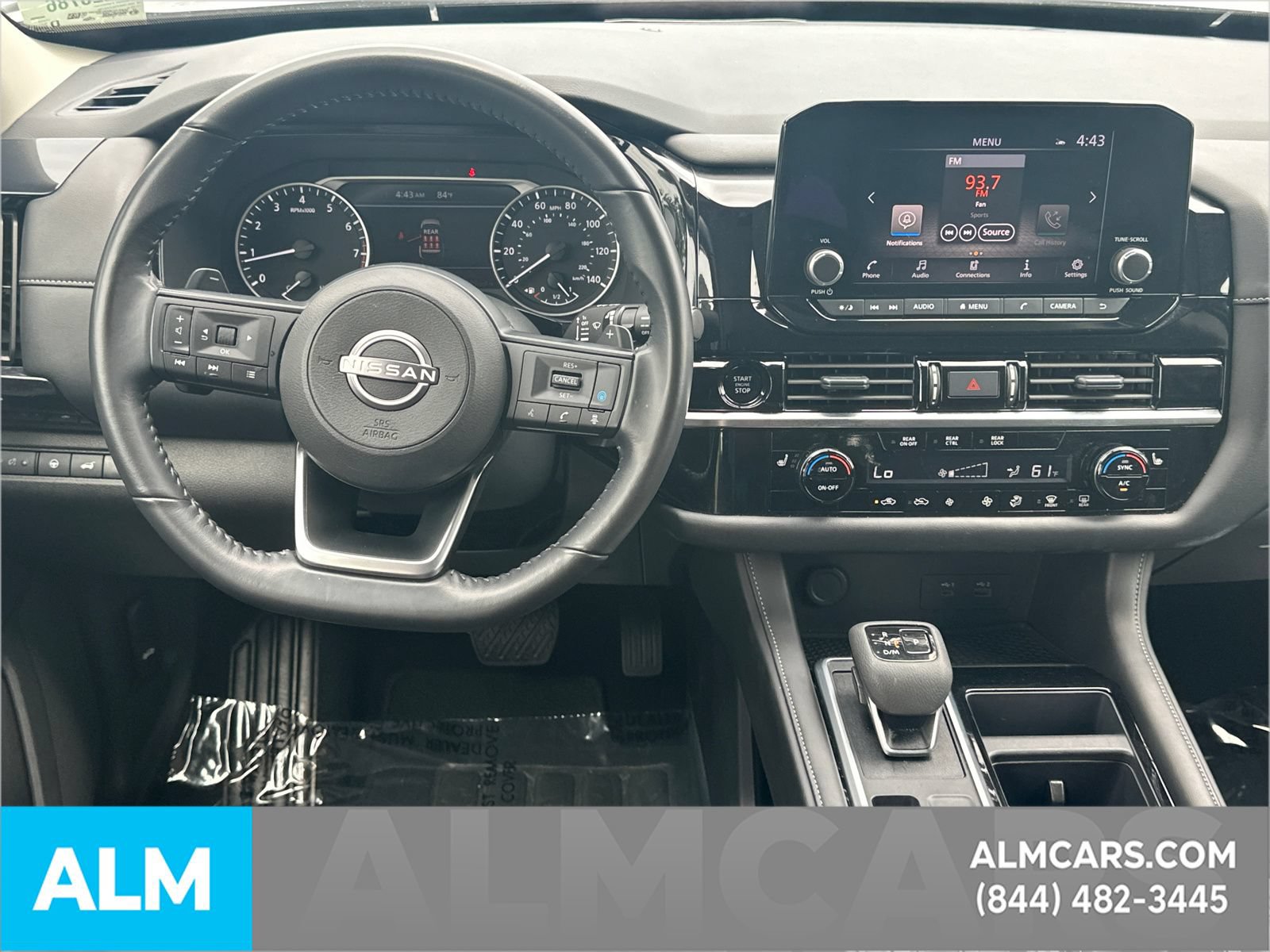 Used 2025 Nissan Pathfinder SV FWD image 27