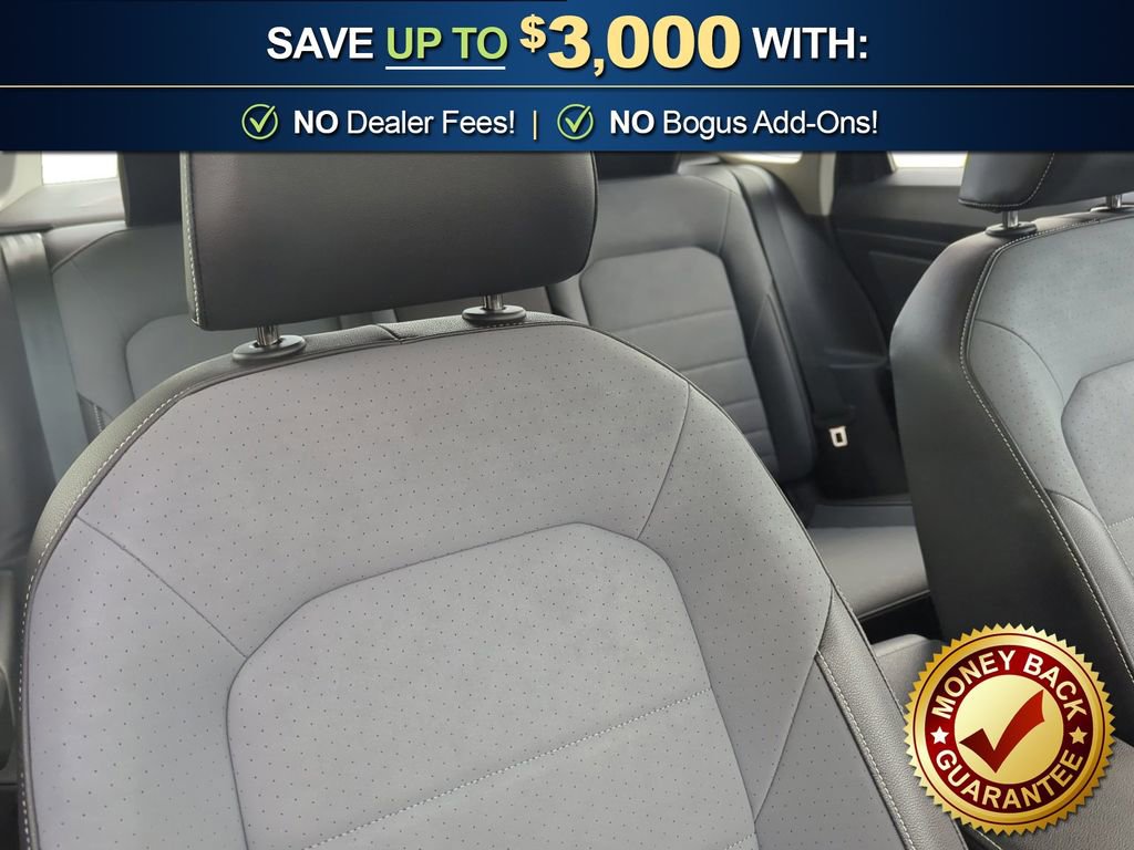 Used 2025 Volkswagen Jetta SE FWD image 23