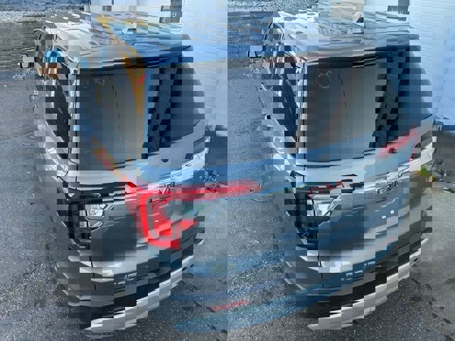 Used 2021 GMC Acadia SLE image 4