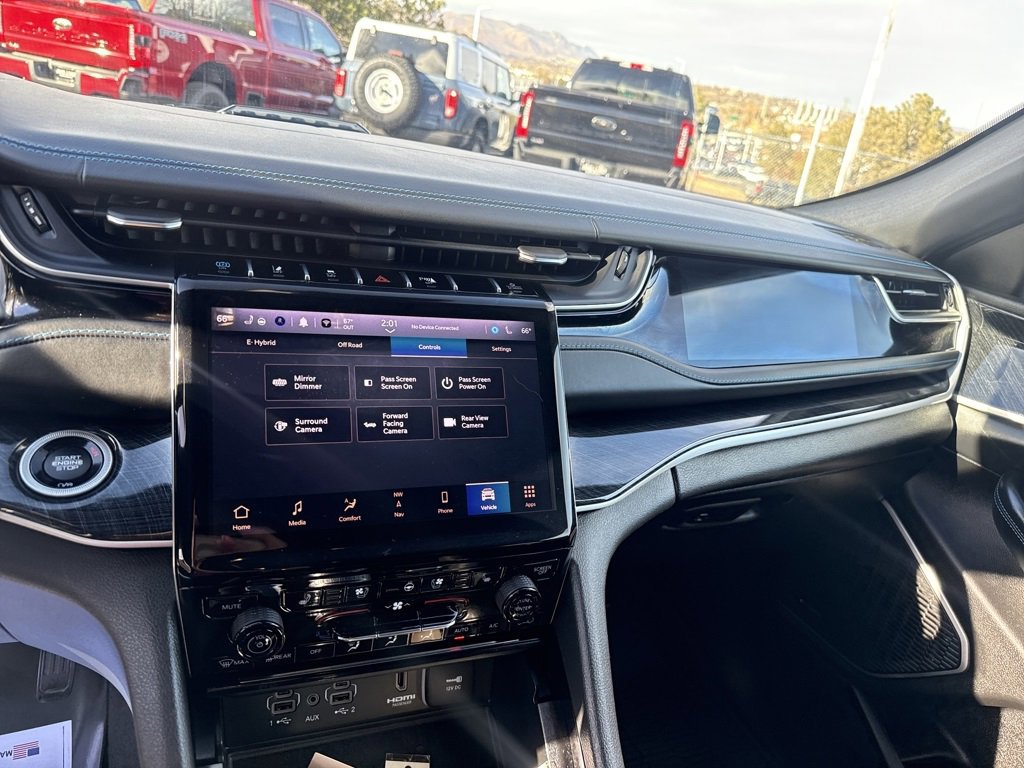 Used 2022 Jeep Grand Cherokee Trailhawk w/ Advanced Protech Group II image 15